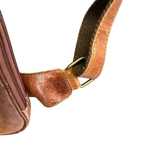 Paul & Taylor Men's Sling Bag Brown Leather - Picture 4 of 10